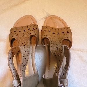 Size 2 Tan Little girls sandals with zipper back